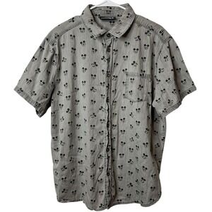 Disney Store‎ Mickey Mouse All-Over Print Button-Up Shirt – Size Large